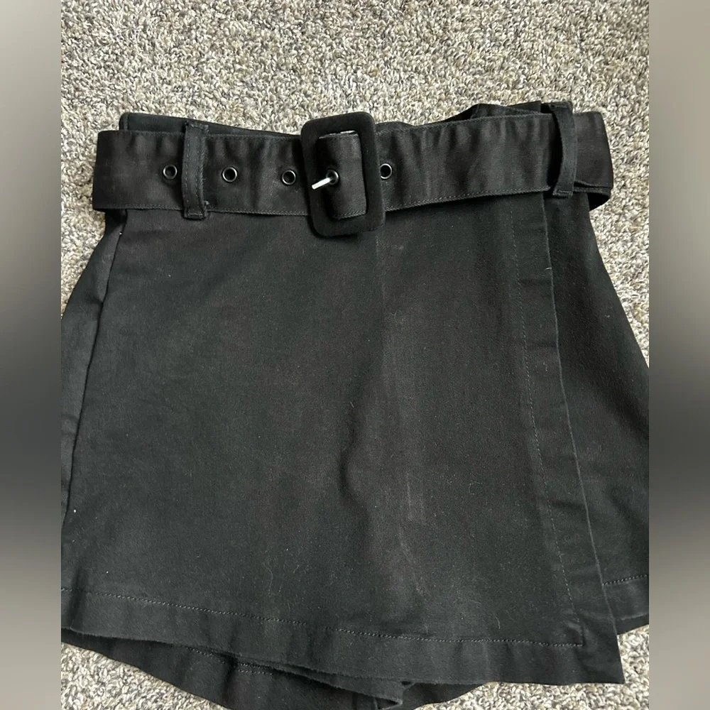 Altar’d State little black belted shorts with side zipper size medium juniors